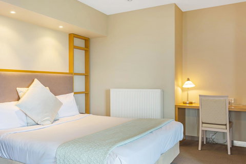 Deep Blue Hotel & Hot Springs - Accommodation Southport 36