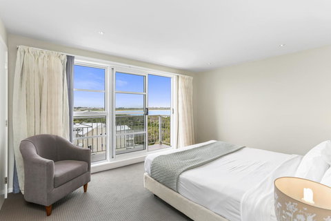 Deep Blue Hotel & Hot Springs - Accommodation Southport 26