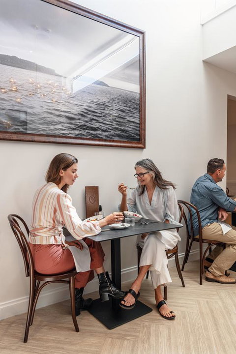 Deep Blue Hotel & Hot Springs - Accommodation Southport 6