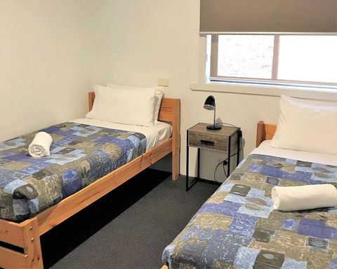 Snow View Holiday Units - Southport Accommodation 18