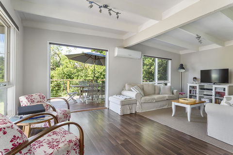 Blairgowrie Bella - Light Filled Home With Great Deck - Southport Accommodation 0