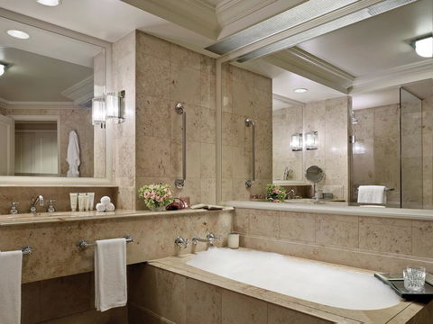 The Langham Melbourne - Southport Accommodation 19