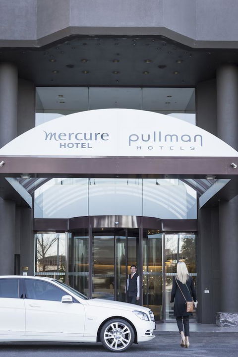 Mercure Melbourne Albert Park - Southport Accommodation 1