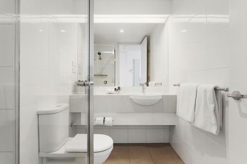 Mercure Melbourne Albert Park - Southport Accommodation 12