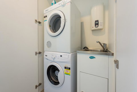 Amazing Accommodations: Vogue - Accommodation Southport 25