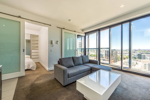 Amazing Accommodations: Vogue - Accommodation Southport 35