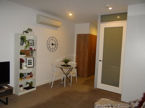 Amazing Accommodations: Vogue - Accommodation Southport 4