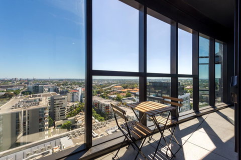 Amazing Accommodations: Vogue - Accommodation Southport 33