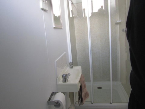 The Highlander Motel - 24HR Check In - Accommodation Southport 28