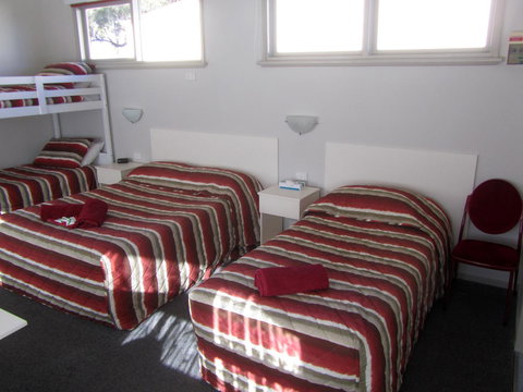 The Highlander Motel - 24HR Check In - Accommodation Southport 24