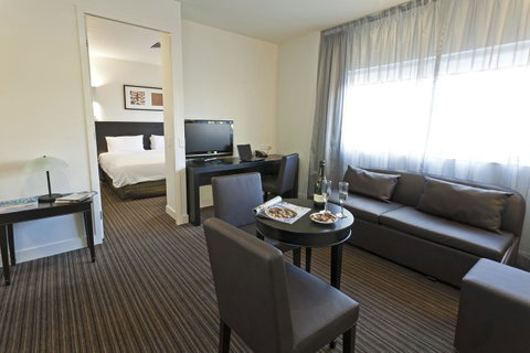 Causeway 353 Hotel - Accommodation Southport 10