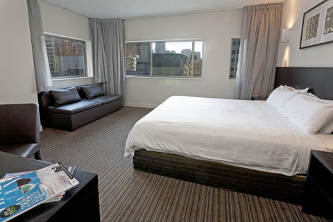 Causeway 353 Hotel - Accommodation Southport 34