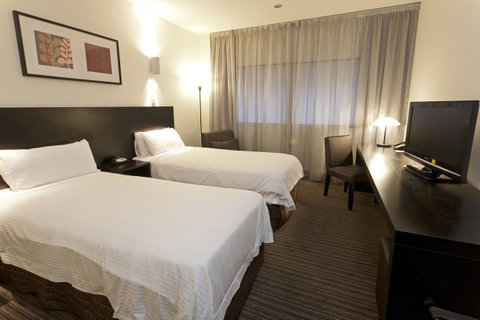Causeway 353 Hotel - Accommodation Southport 6