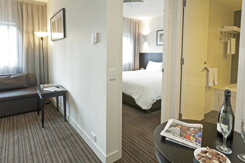 Causeway 353 Hotel - Accommodation Southport 33