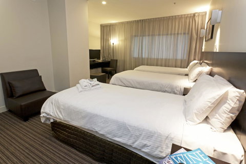 Causeway 353 Hotel - Accommodation Southport 20