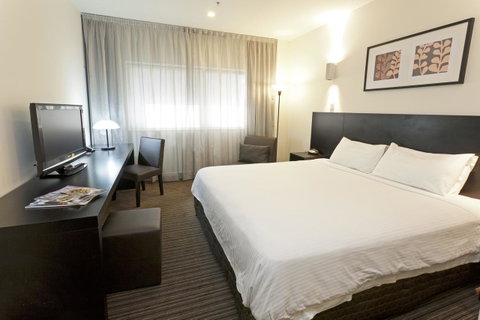 Causeway 353 Hotel - Accommodation Southport 0