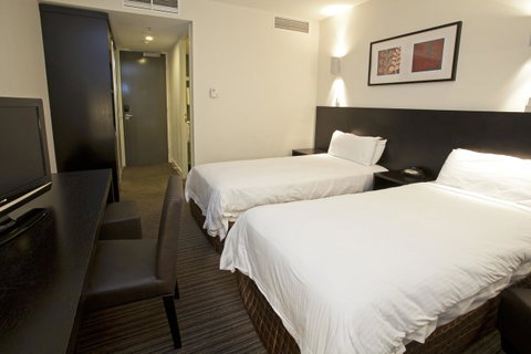 Causeway 353 Hotel - Accommodation Southport 26