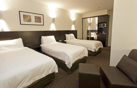 Causeway 353 Hotel - Accommodation Southport 21