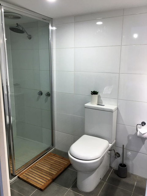 The Cosy Bungalow - Accommodation Southport 8