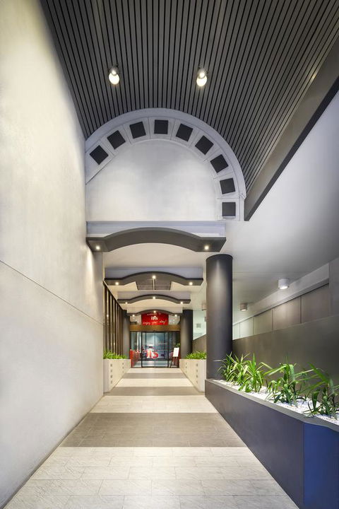 Ibis Melbourne Hotel And Apartments - Southport Accommodation 4