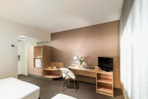 Ibis Melbourne Hotel And Apartments - Southport Accommodation 10