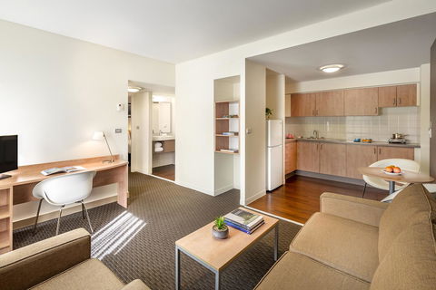 Ibis Melbourne Hotel And Apartments - Southport Accommodation 12