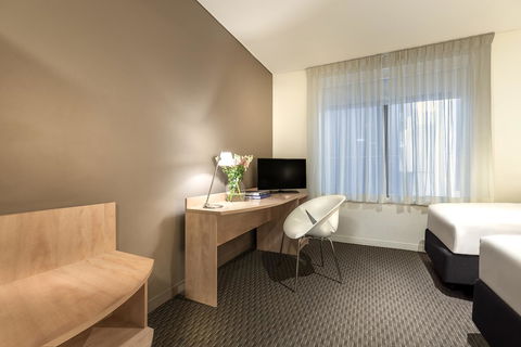 Ibis Melbourne Hotel And Apartments - Southport Accommodation 9