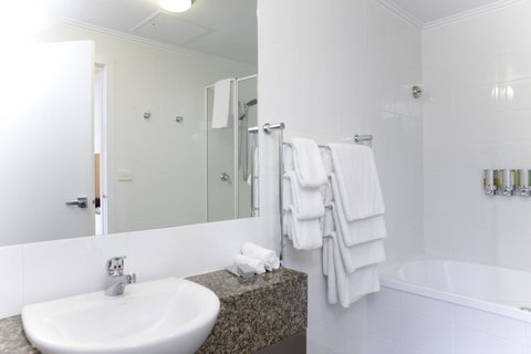 Alto Hotel On Bourke - Accommodation Southport 34