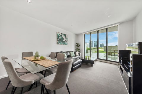 Signature Waterfront Apartments - Southport Accommodation 29