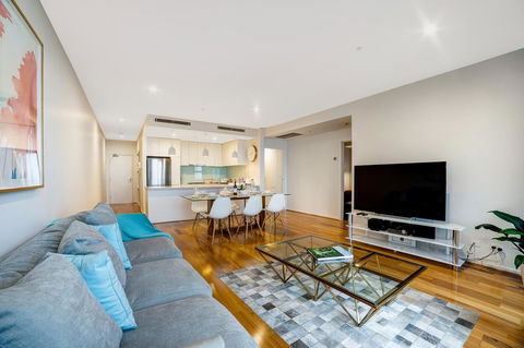 Signature Waterfront Apartments - Southport Accommodation 12