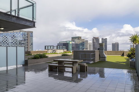 Signature Waterfront Apartments - Southport Accommodation 36