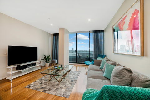 Signature Waterfront Apartments - Southport Accommodation 16