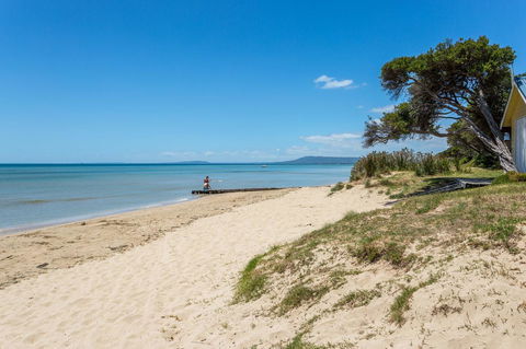 Blairgowrie Apartment 1 - On The Beach - Southport Accommodation 19