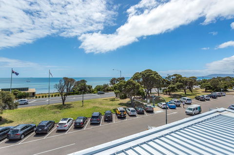 Blairgowrie Apartment 1 - On The Beach - Southport Accommodation 18