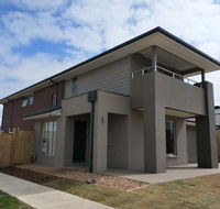 Melbourne Guest House - Southport Accommodation