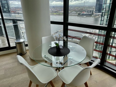 JC Waterfront Apartments On Collins - Accommodation Southport 2