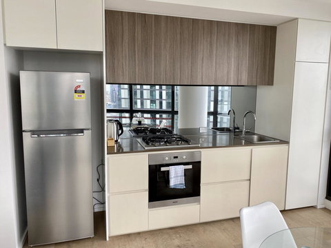 JC Waterfront Apartments On Collins - Accommodation Southport 4