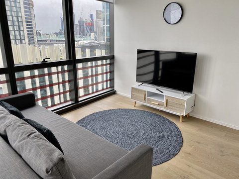 JC Waterfront Apartments On Collins - Accommodation Southport 1