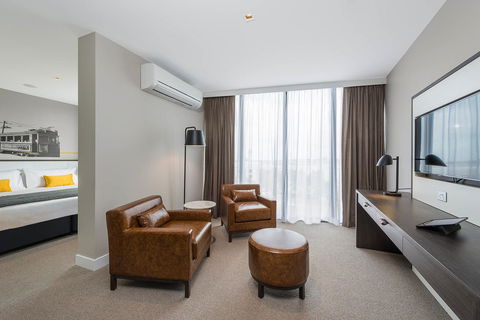Peppers Docklands - Southport Accommodation 28