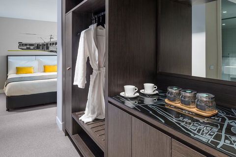 Peppers Docklands - Southport Accommodation 23