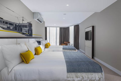 Peppers Docklands - Southport Accommodation 15