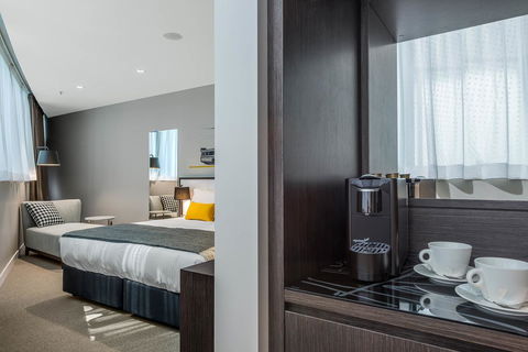 Peppers Docklands - Southport Accommodation 16