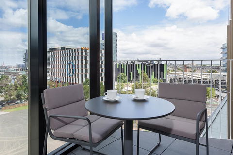 Peppers Docklands - Southport Accommodation 4