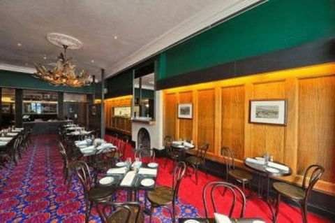 Middle Park Hotel - Southport Accommodation 19