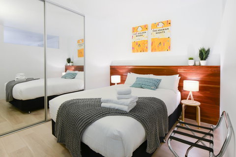 Canvas Suites On Russell Place - Southport Accommodation 8