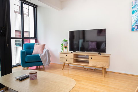 Canvas Suites On Russell Place - Southport Accommodation 16