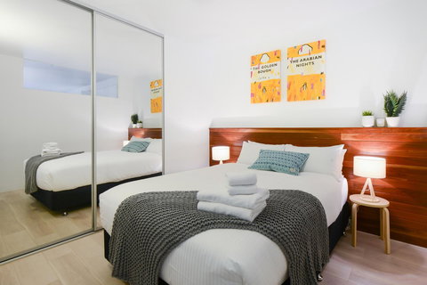 Canvas Suites On Russell Place - Southport Accommodation 28