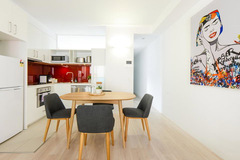 Canvas Suites On Russell Place - Southport Accommodation 41