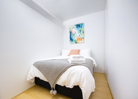 Canvas Suites On Russell Place - Southport Accommodation 26