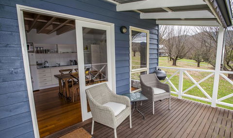 Abbys Cottages Bright - Southport Accommodation 24